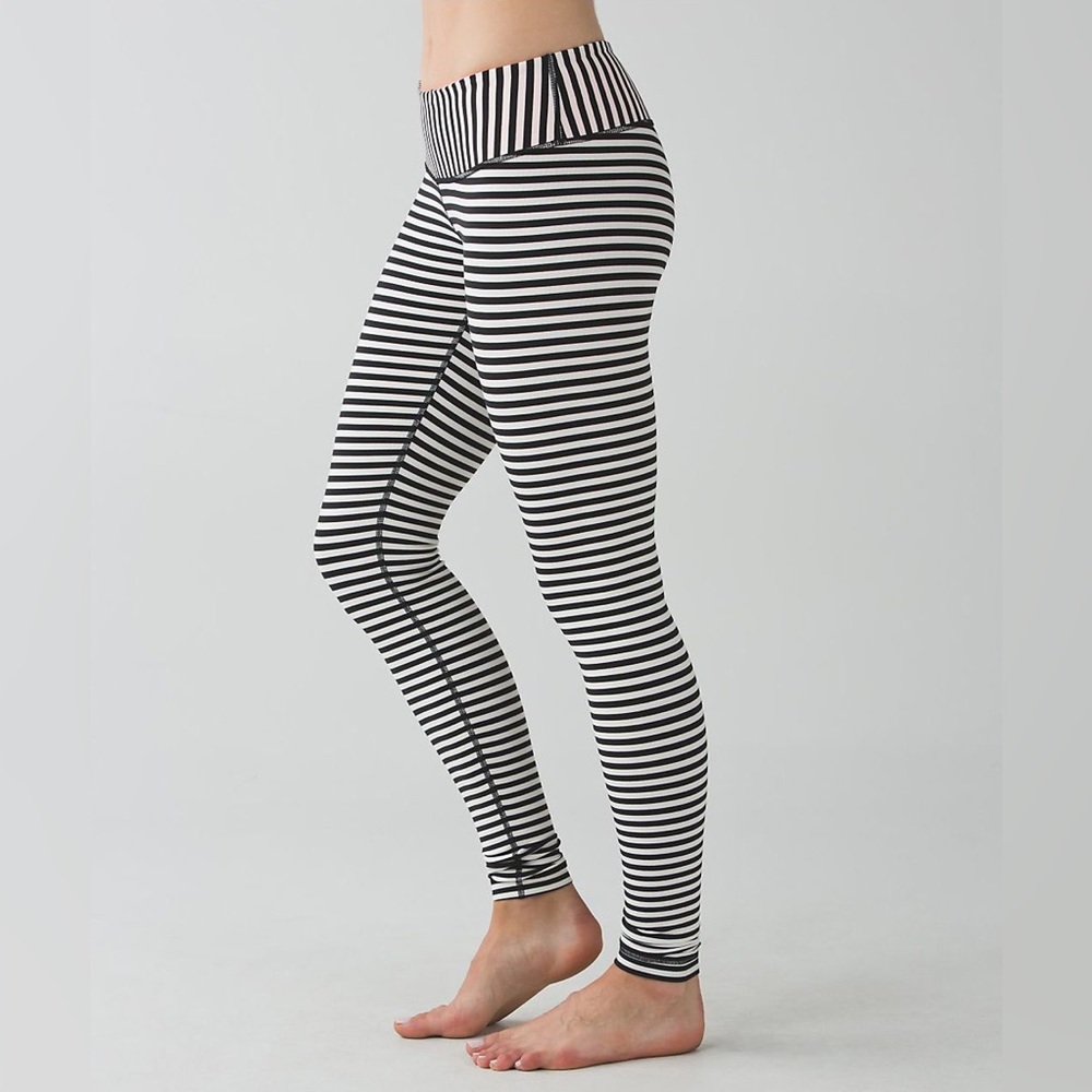 Lululemon Wunder Under leggings Bold Stripe Black Angel Wing Grapefruit size 10